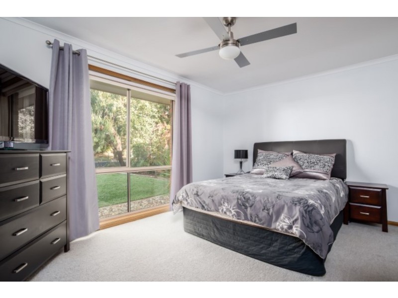 18 Helen Court, Mildura VIC 3500