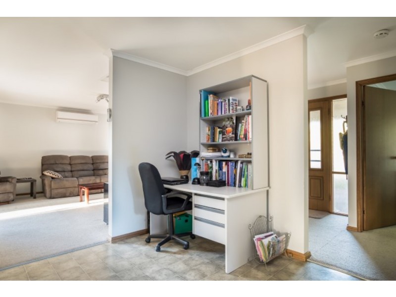 18 Helen Court, Mildura VIC 3500