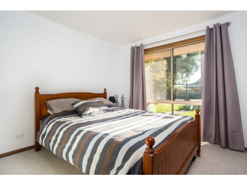 18 Helen Court, Mildura VIC 3500