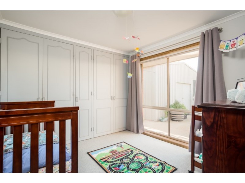 18 Helen Court, Mildura VIC 3500