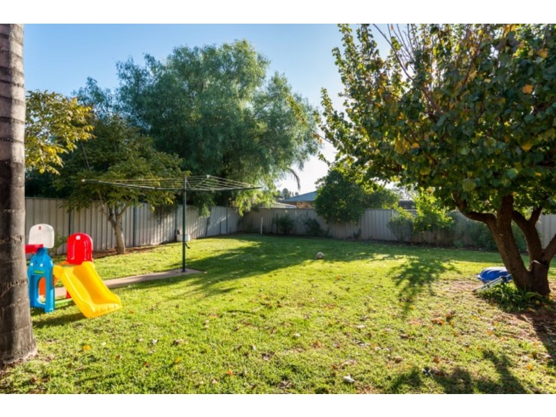 18 Helen Court, Mildura VIC 3500