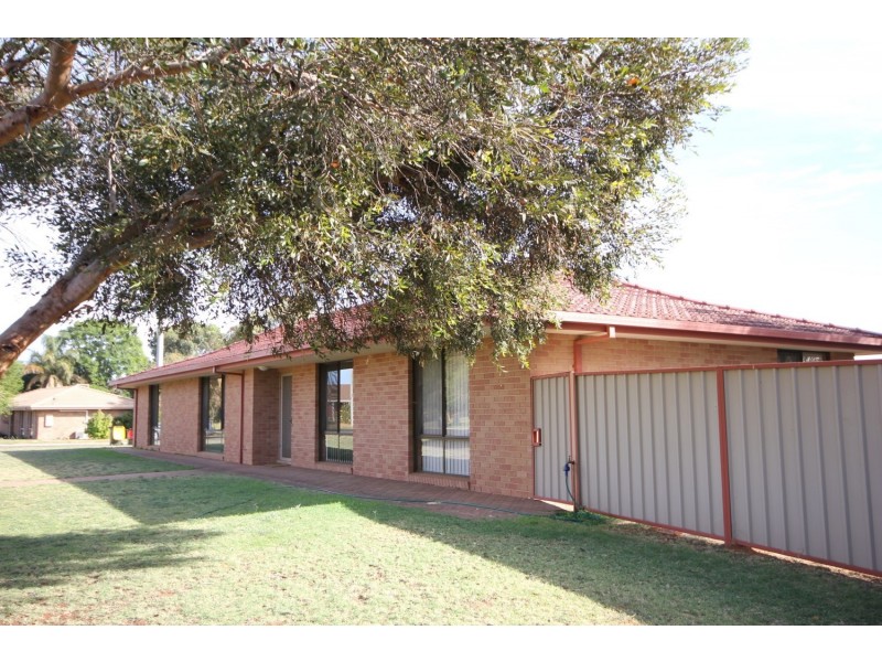 8 Hampton Court, Red Cliffs VIC 3496