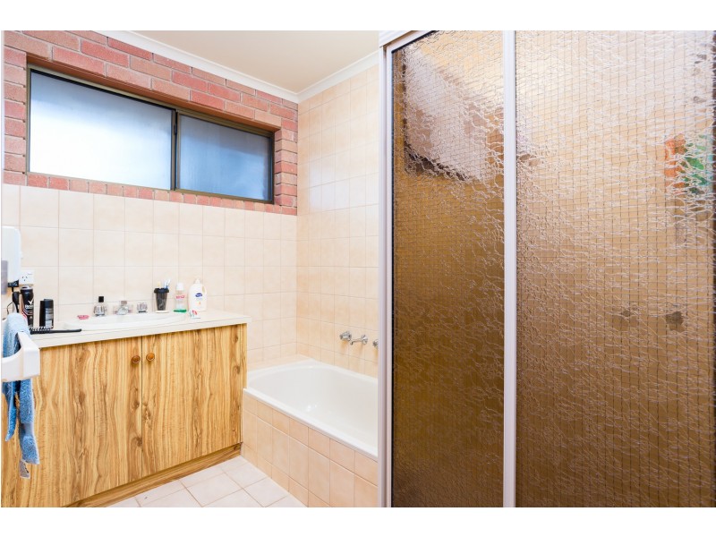 8 Hampton Court, Red Cliffs VIC 3496