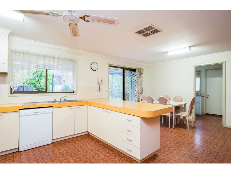 14 Semmens Crescent, Mildura VIC 3500