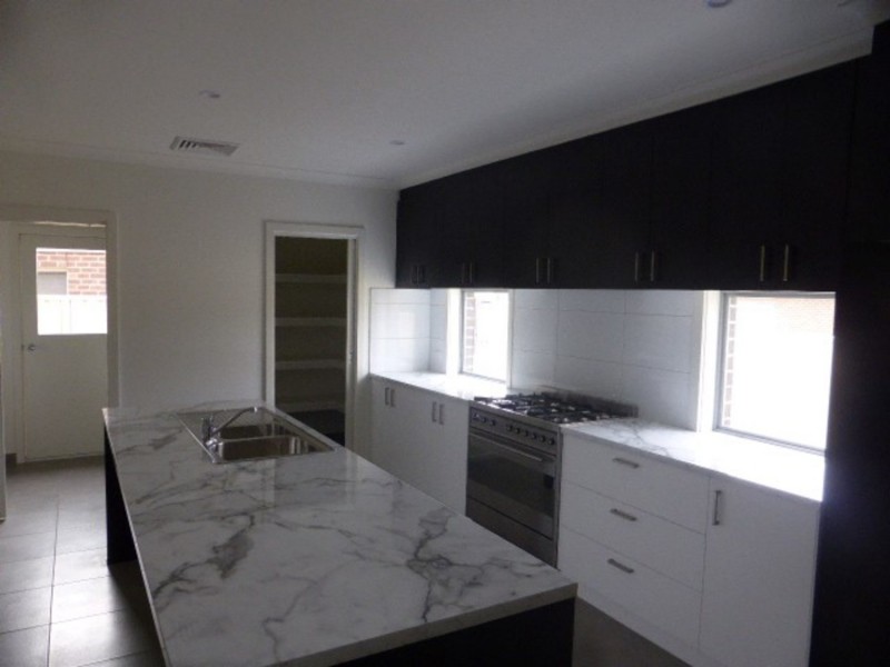 4 Kaitlyn Court, Mildura VIC 3500