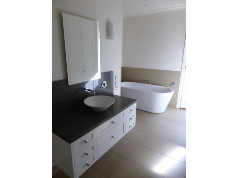 144a Thirteenth Street, Mildura VIC 3500