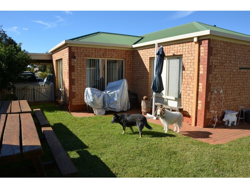 18 Curran Close, Mildura VIC 3500