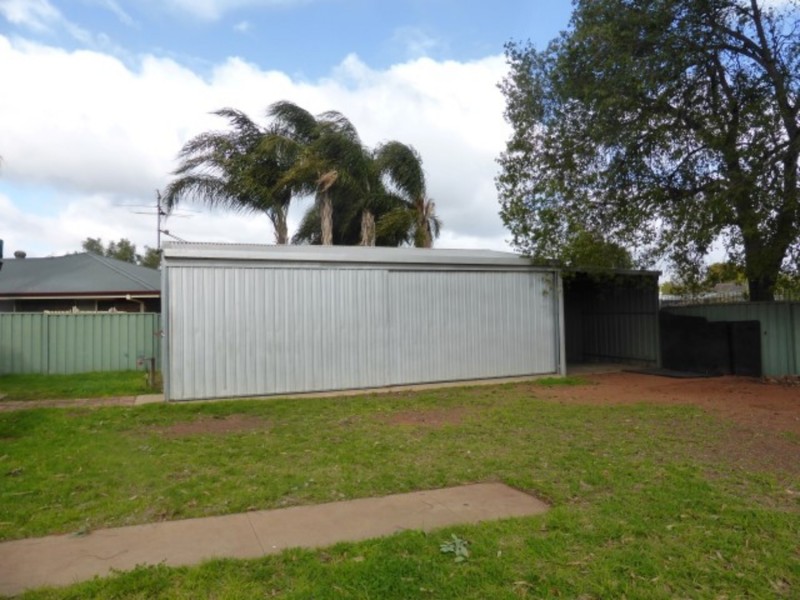 16 Elouera Drive, Irymple VIC 3498