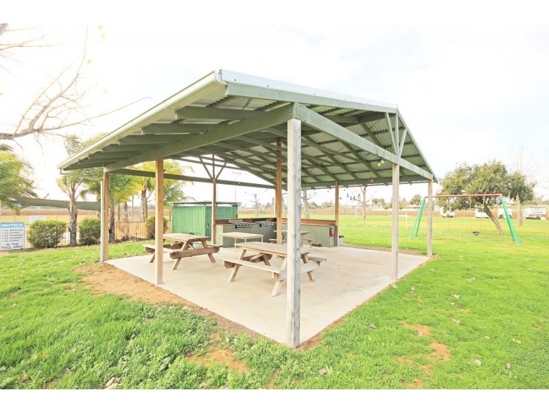 7 Cureton Avenue, Nichols Point VIC 3501