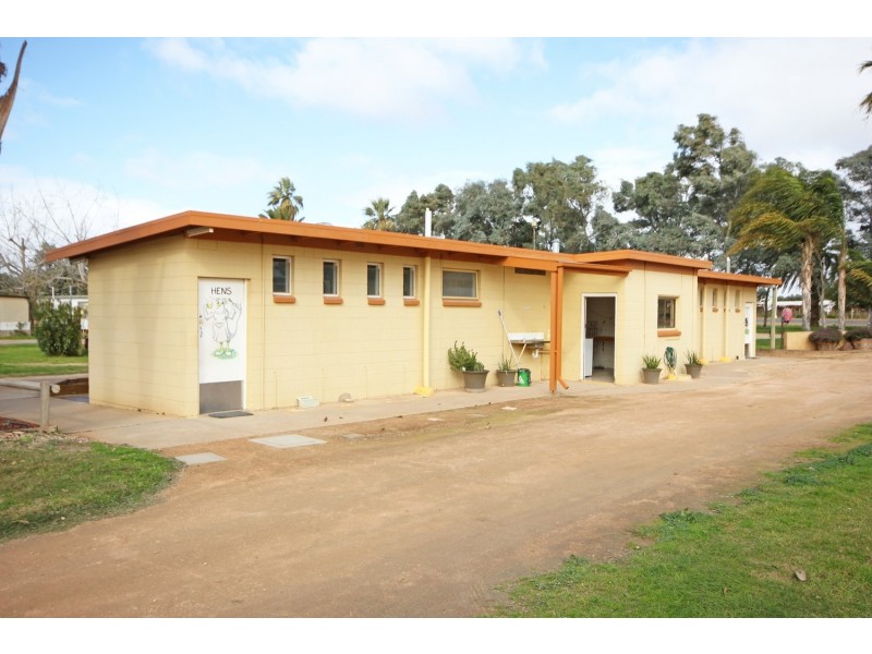 7 Cureton Avenue, Nichols Point VIC 3501