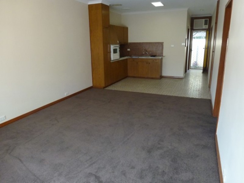 1/8 Mary Avenue, Mildura VIC 3500