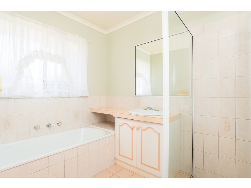 27 Batey Crescent, Mildura VIC 3500