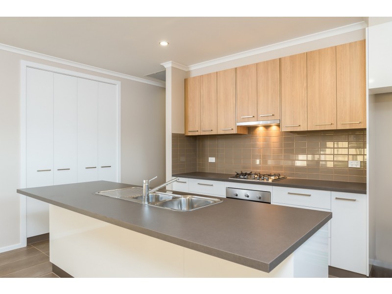 16 Kossman Court, Irymple VIC 3498