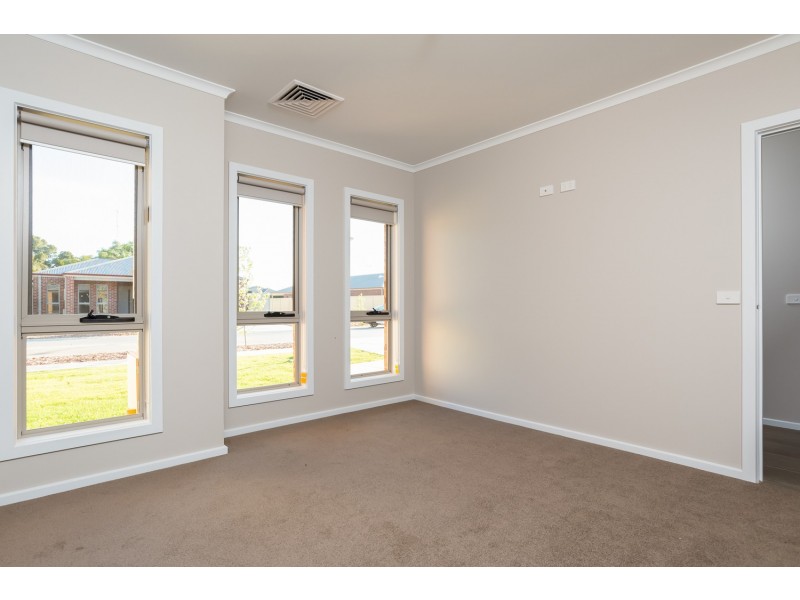 16 Kossman Court, Irymple VIC 3498