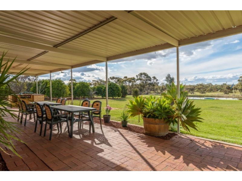 237 Coorong Avenue, Irymple VIC 3498