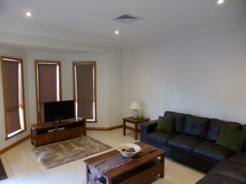 27 Bakogiannis Court, Mildura VIC 3500