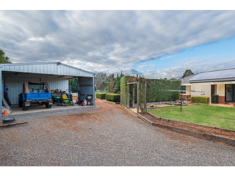 19 The Cobb & Co Way, Gol Gol NSW 2738