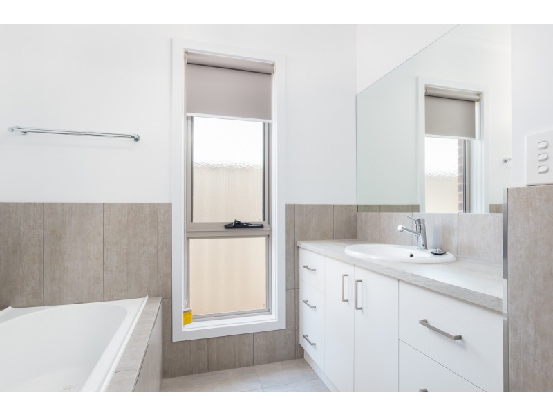 9 Kossman Court, Mildura VIC 3500