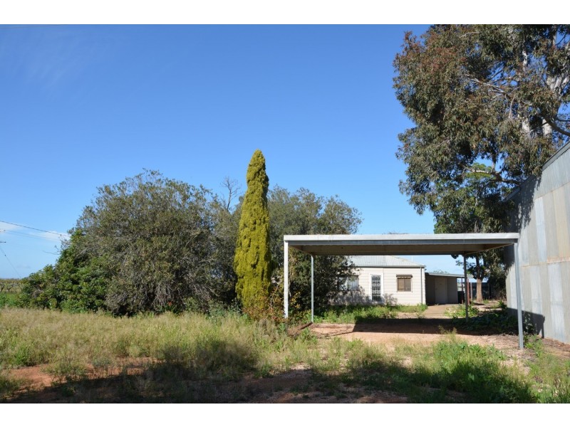 5 Kuhanez Road, Merbein South VIC 3505