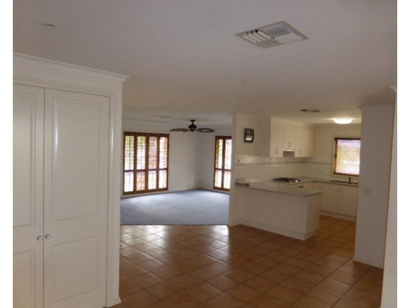 17 Belle Gardens Drive, Mildura VIC 3500