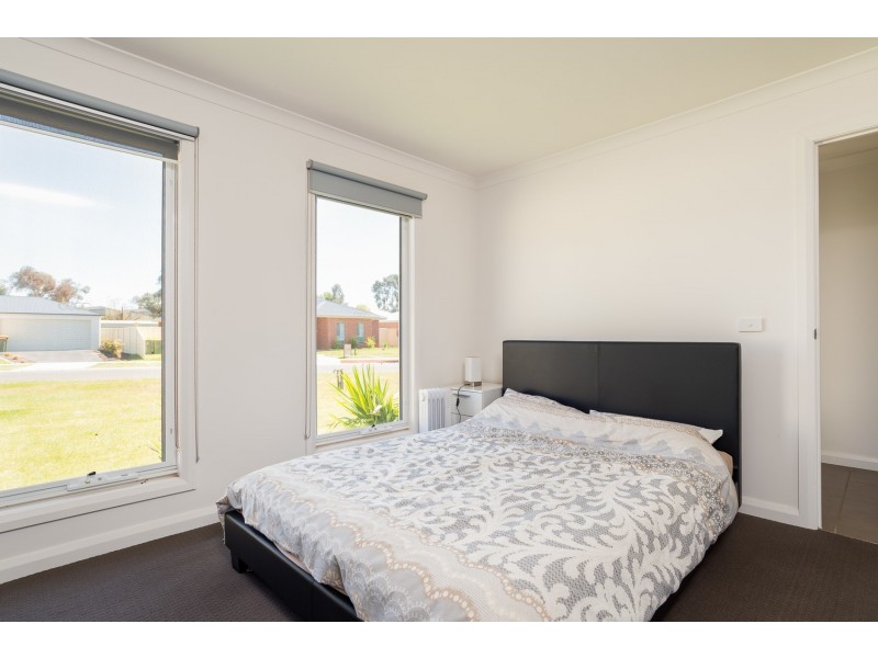 8 Tower Gardens, Mildura VIC 3500