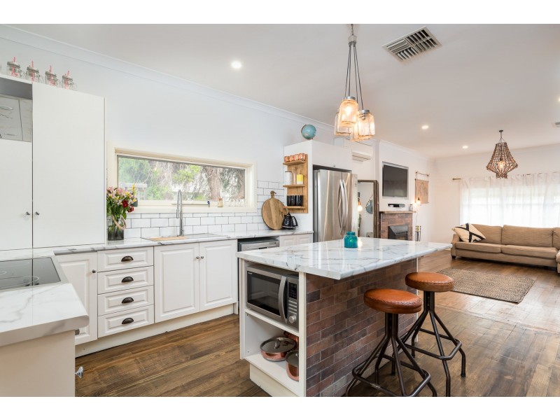 127 Jacaranda Street, Red Cliffs VIC 3496