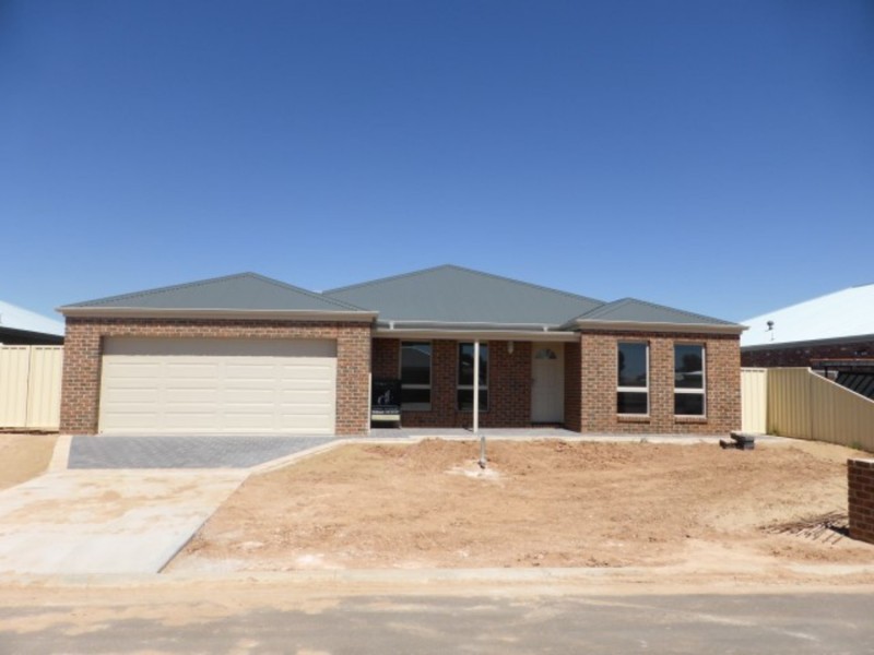 19 Ontario Park Drive, Mildura VIC 3500