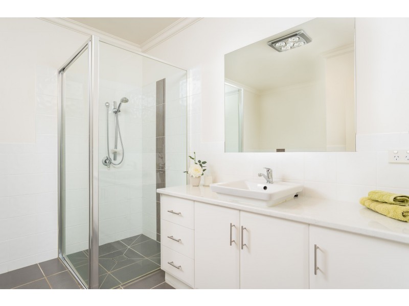 16 Wattle Avenue, Mildura VIC 3500