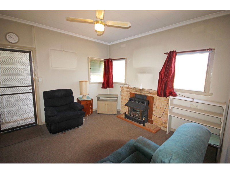 17 Hume Street, Dareton NSW 2717