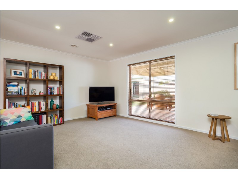 6 Evergreen Court, Mildura VIC 3500
