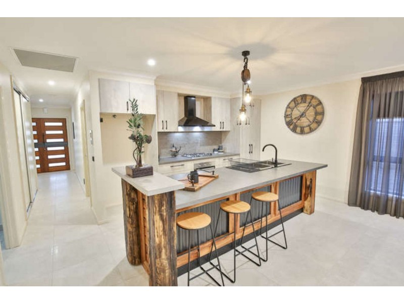 17 Cosgrove Court, Mildura VIC 3500