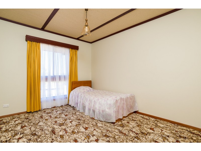 4 Tulloch Road, Red Cliffs VIC 3496