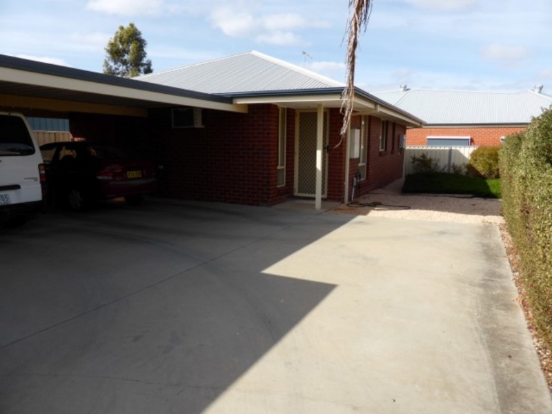 2/180 Pitman Avenue, Buronga NSW 2739