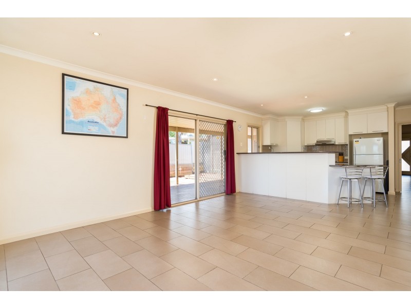 9 Murray Way, Buronga NSW 2739