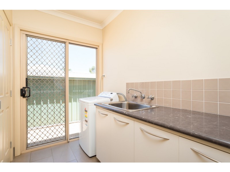 9 Murray Way, Buronga NSW 2739