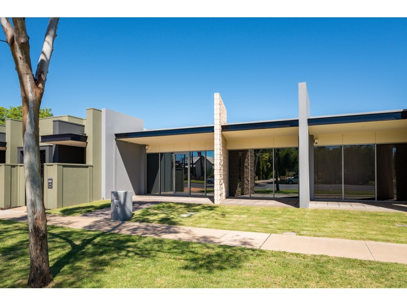 138 Pine Avenue, Mildura VIC 3500