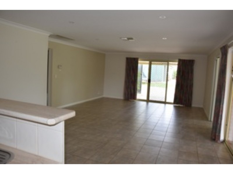 36 Wadsworth Drive, Gol Gol NSW 2738