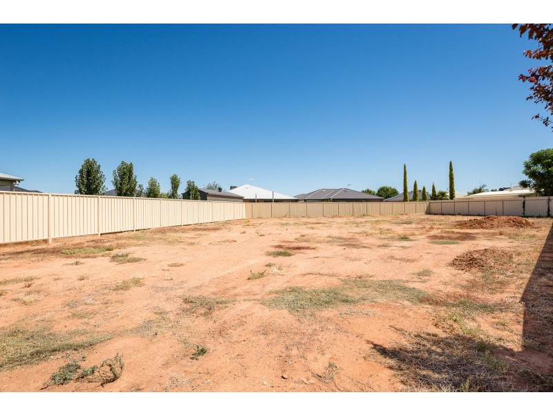 4 Miles Court, Mildura VIC 3500