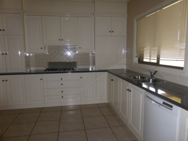 17 Heidi Court, Mildura VIC 3500