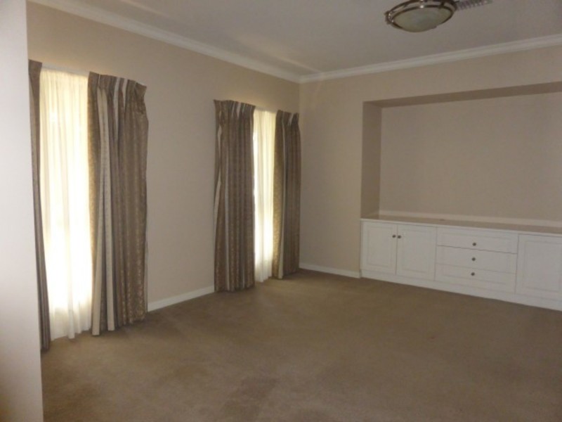 17 Heidi Court, Mildura VIC 3500