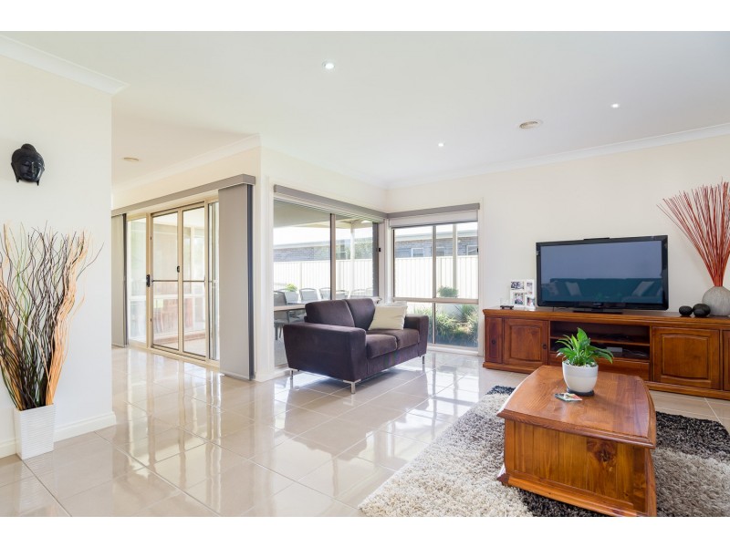 10 Nicholas Avenue, Mildura VIC 3500