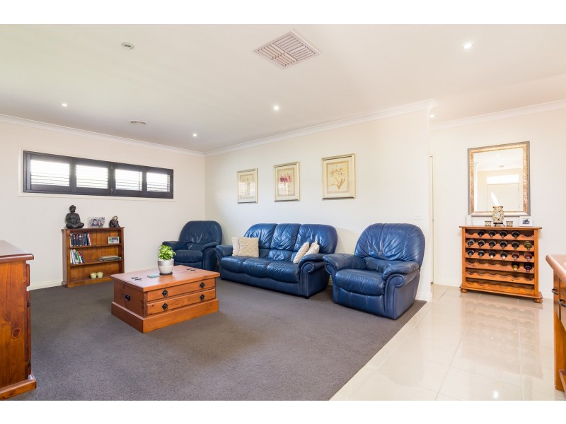 10 Nicholas Avenue, Mildura VIC 3500
