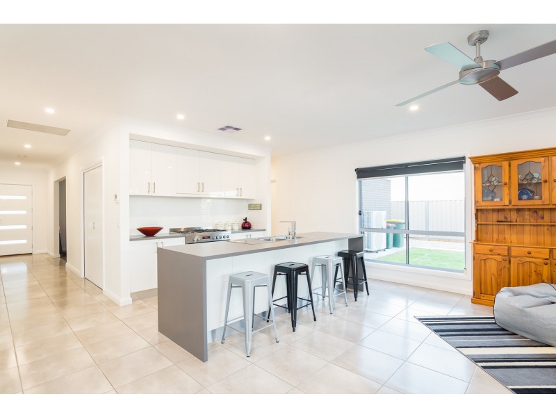 2 Lever Jary Court, Red Cliffs VIC 3496