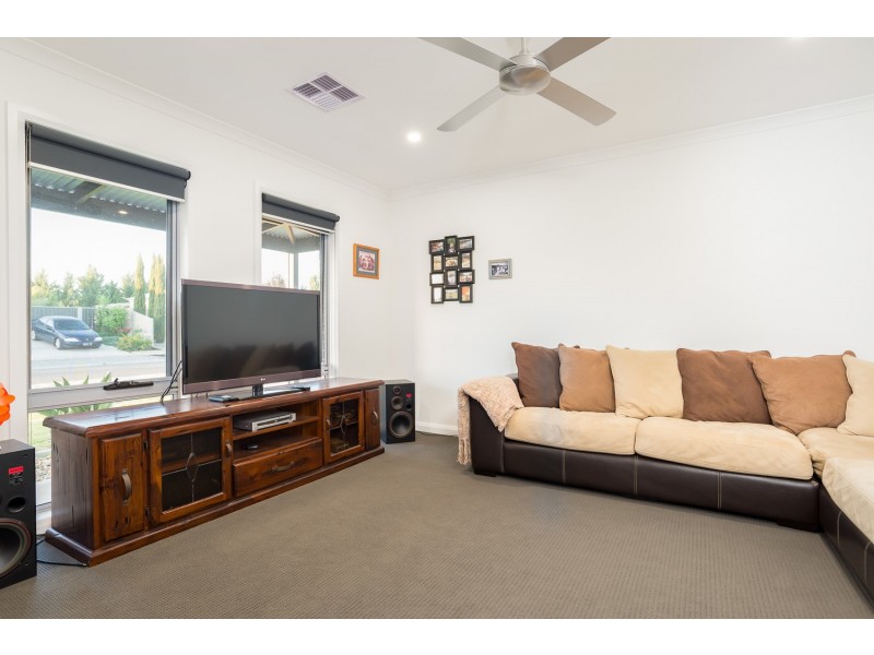 2 Lever Jary Court, Red Cliffs VIC 3496