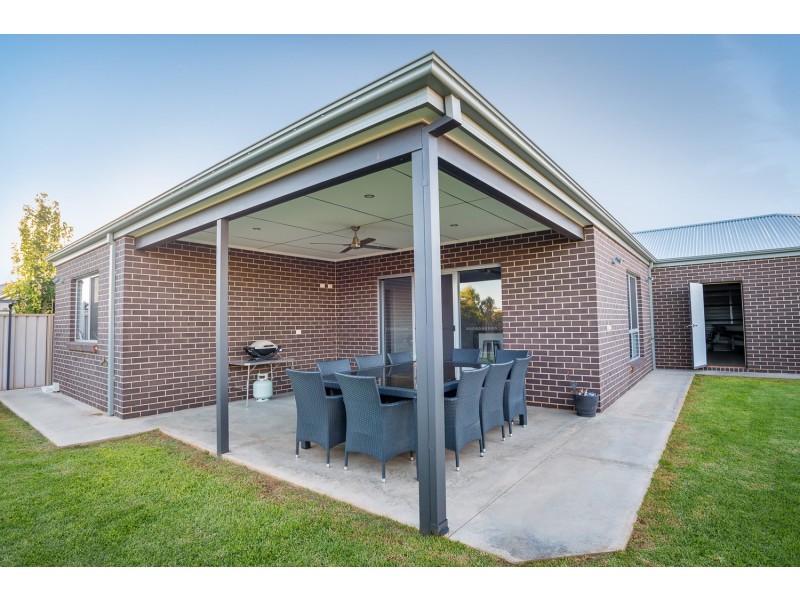2 Lever Jary Court, Red Cliffs VIC 3496