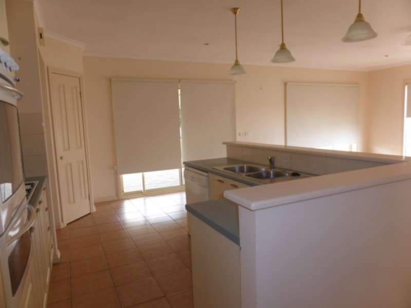 6 Crockett Court, Mildura VIC 3500