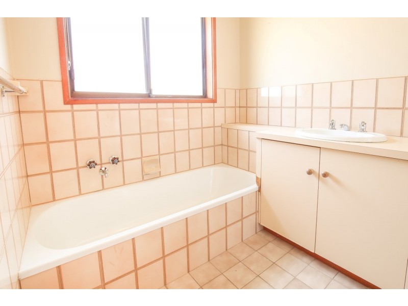 33 Jude Avenue, Mildura VIC 3500