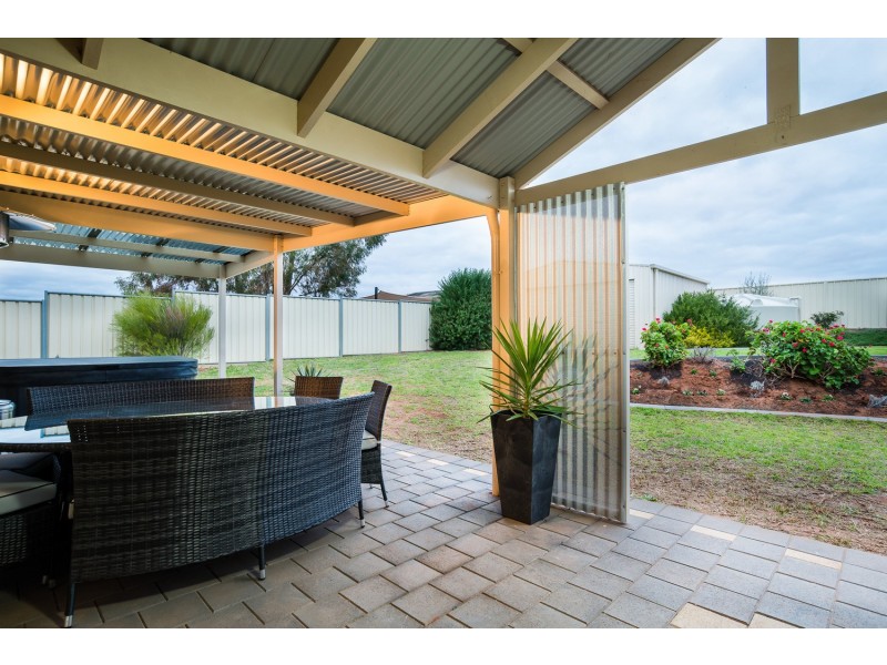 74 Summer Drive, Buronga NSW 2739