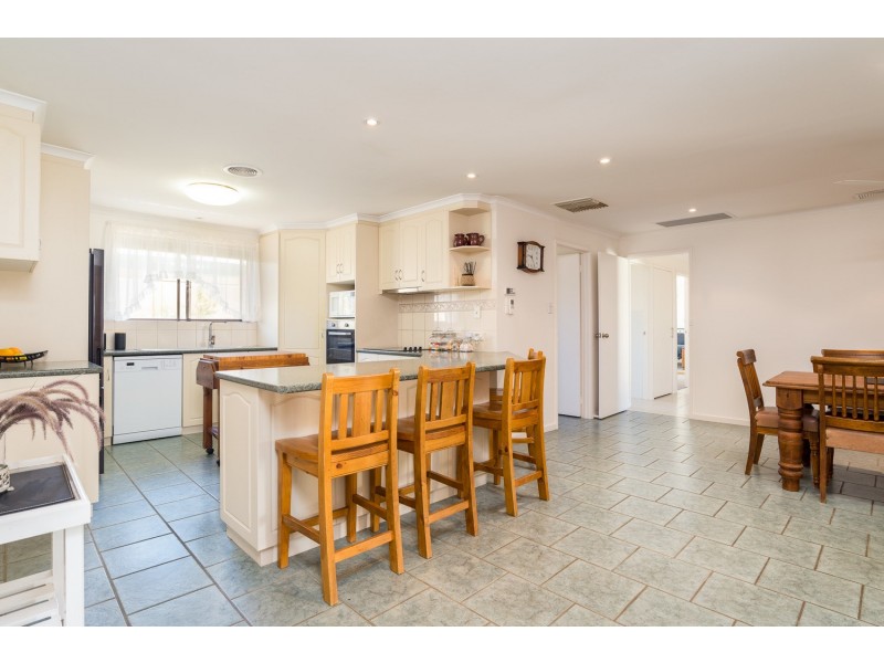 9 Kurrajong Street, Red Cliffs VIC 3496