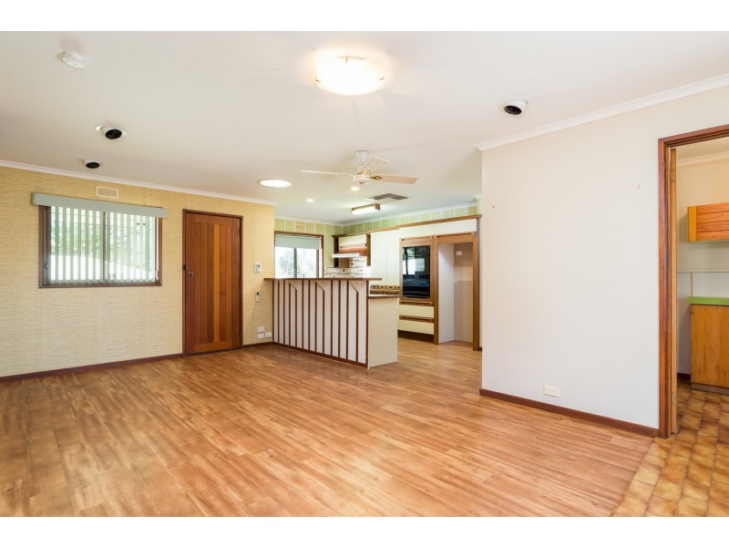 12 Elinda Court, Red Cliffs VIC 3496